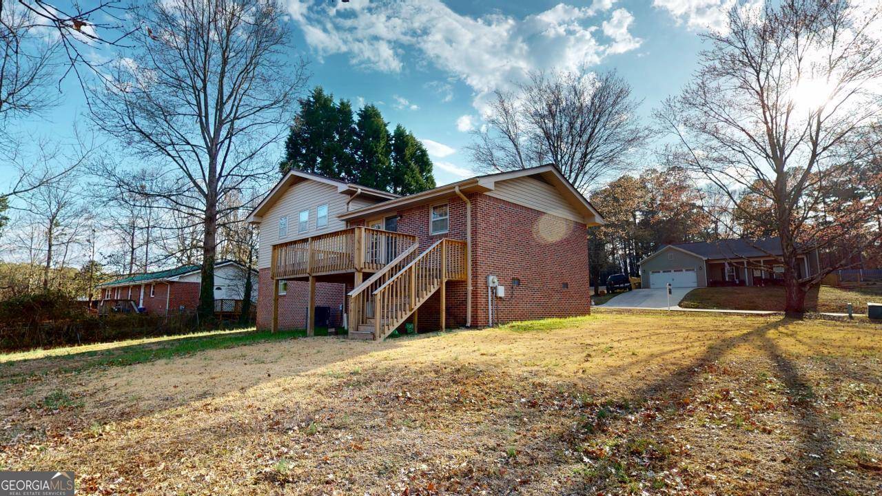 Winder, GA 30680,526 Lois LN