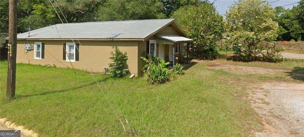 1074 Lemon ST NE, Dawson, GA 39842