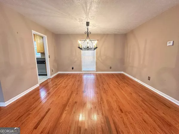 Lagrange, GA 30240,145 N Lake DR