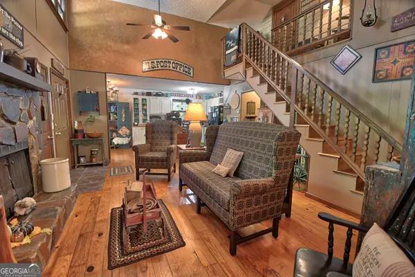 Clayton, GA 30525,31 Creekside LN