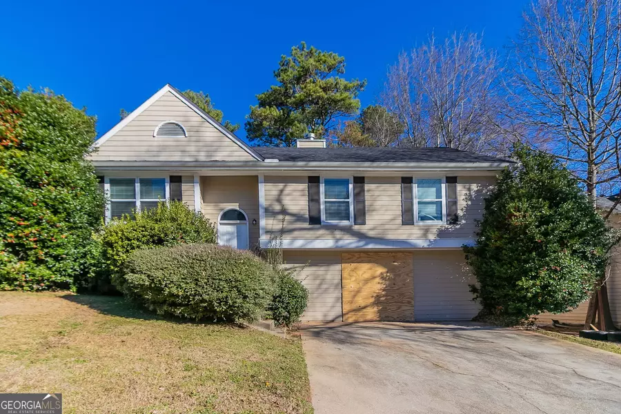 5876 Old Wellborn TRCE, Lithonia, GA 30058