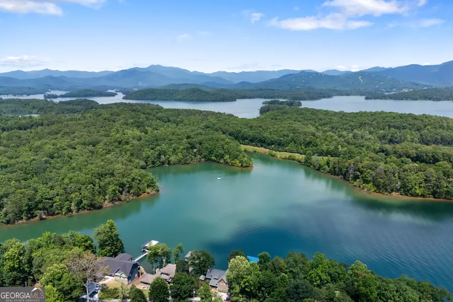 31 Hilltop DR, Hayesville, NC 28904