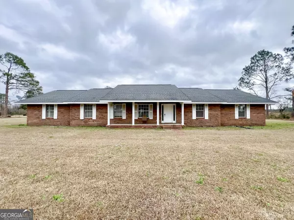 2115 Blackshear HWY, Baxley, GA 31513