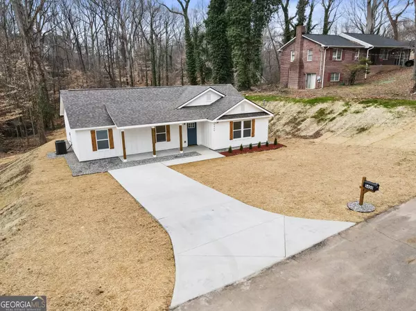 Mableton, GA 30126,5450 Pine DR SW