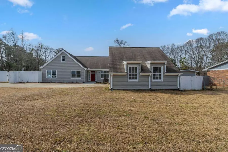 1890 Old Concord DR SE, Covington, GA 30016