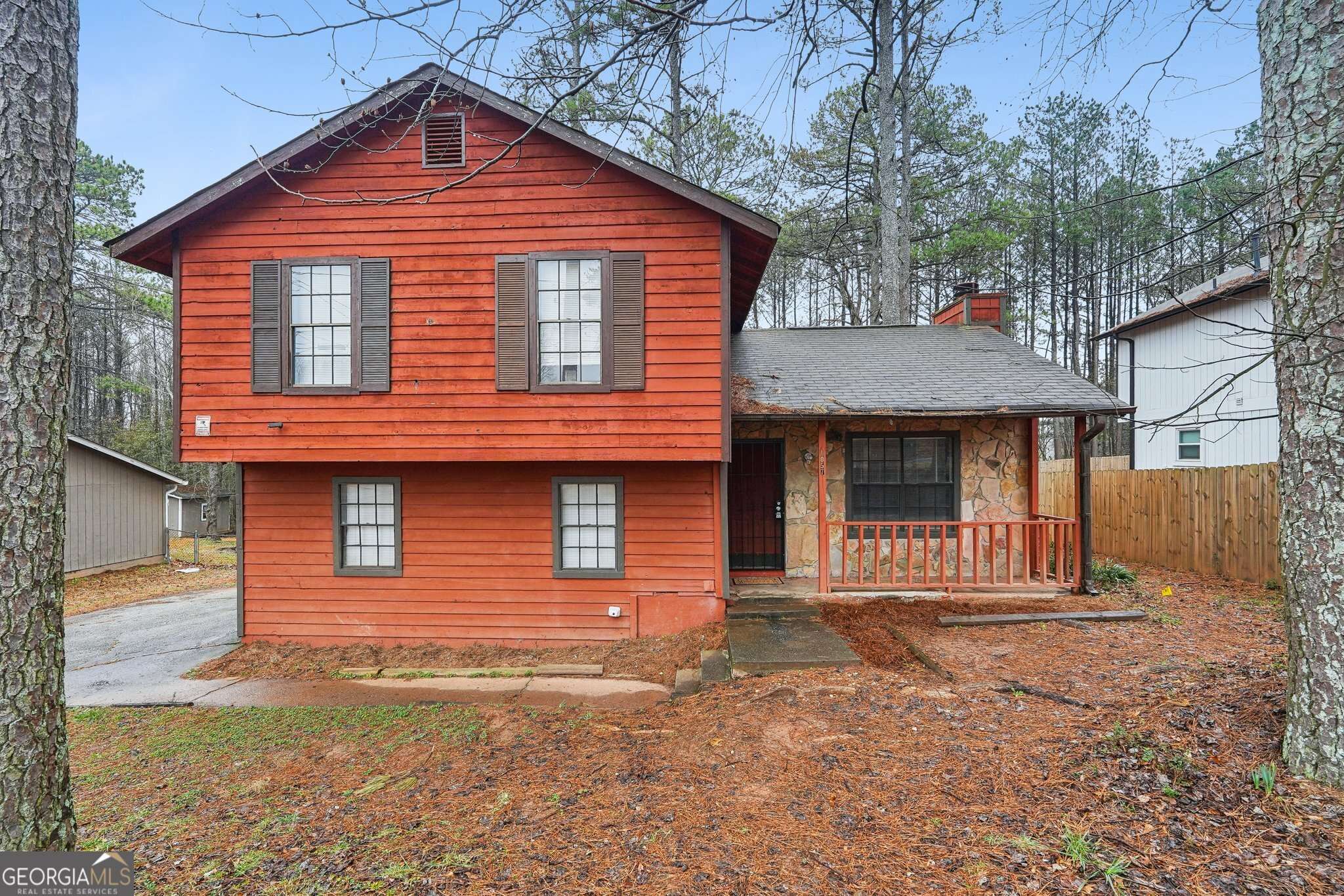 1057 Forest PATH, Stone Mountain, GA 30088