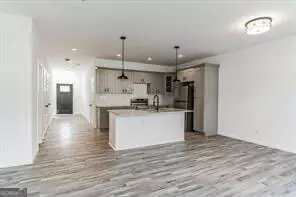 Stone Mountain, GA 30083,4011 Redan RD #6