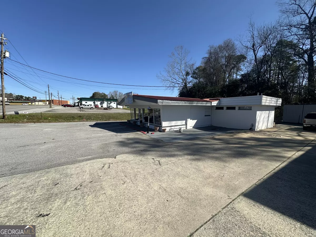 Sylvania, GA 30467,611 & 613 W Ogeechee ST