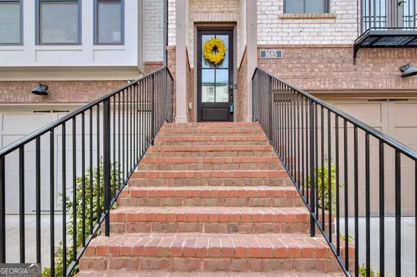 Atlanta, GA 30338,1685 Foxhall DR