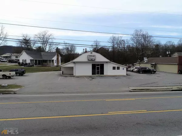 Cleveland, GA 30528,286 S Main ST