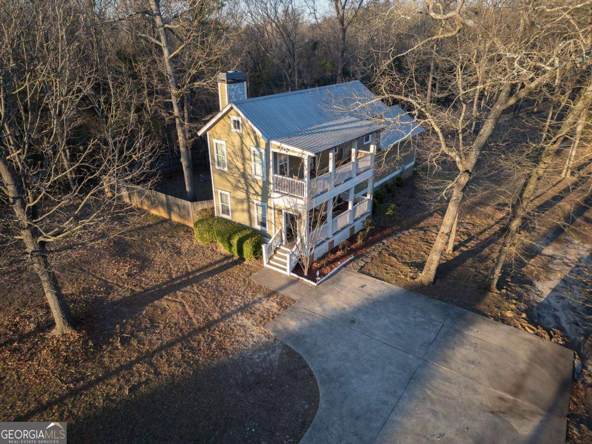 Comer, GA 30629,60 Live Oak LN