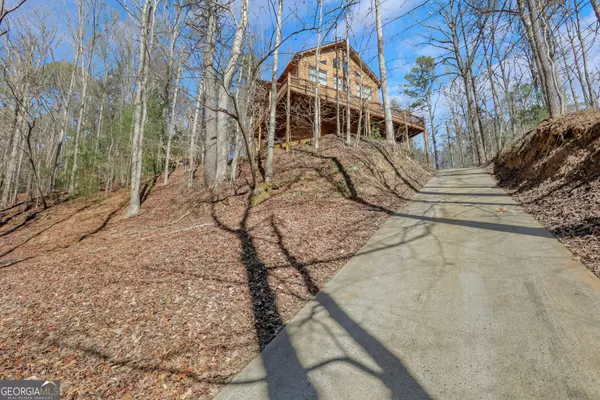 1200 Beaver Lake DR, Ellijay, GA 30540