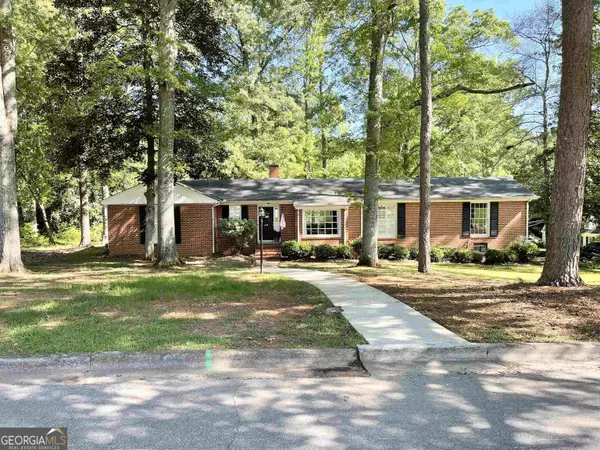 671 Brook CIR, Griffin, GA 30224