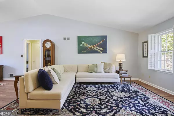 Atlanta, GA 30327,2484 Oldfield RD NW