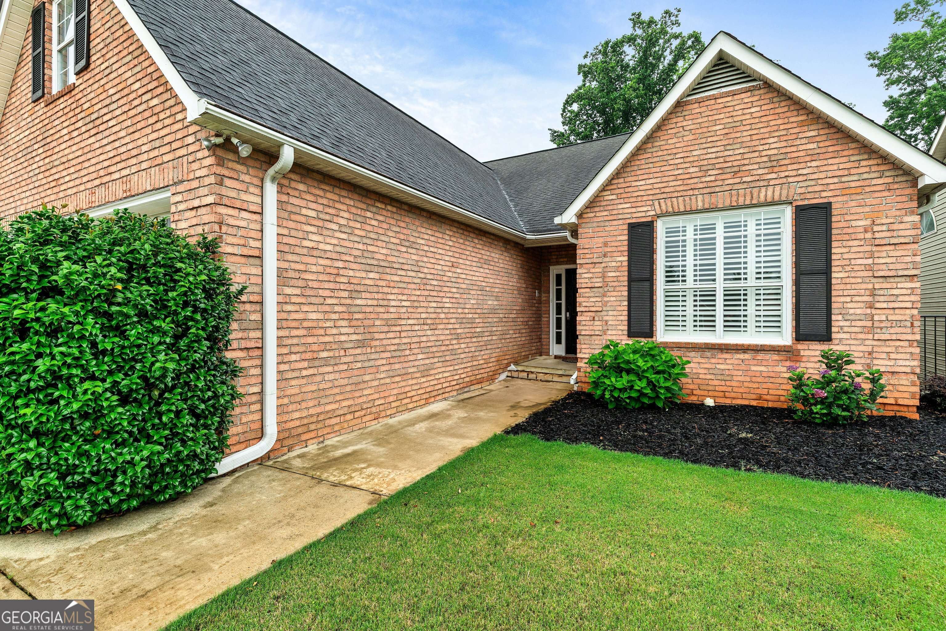 Newnan, GA 30265,425 Fairway CT