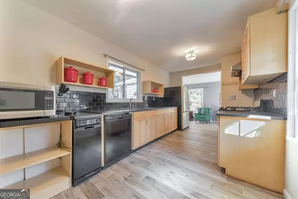 Atlanta, GA 30329,1446 Lively Ridge RD NE
