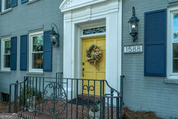 Macon, GA 31211,1588 Waverland DR