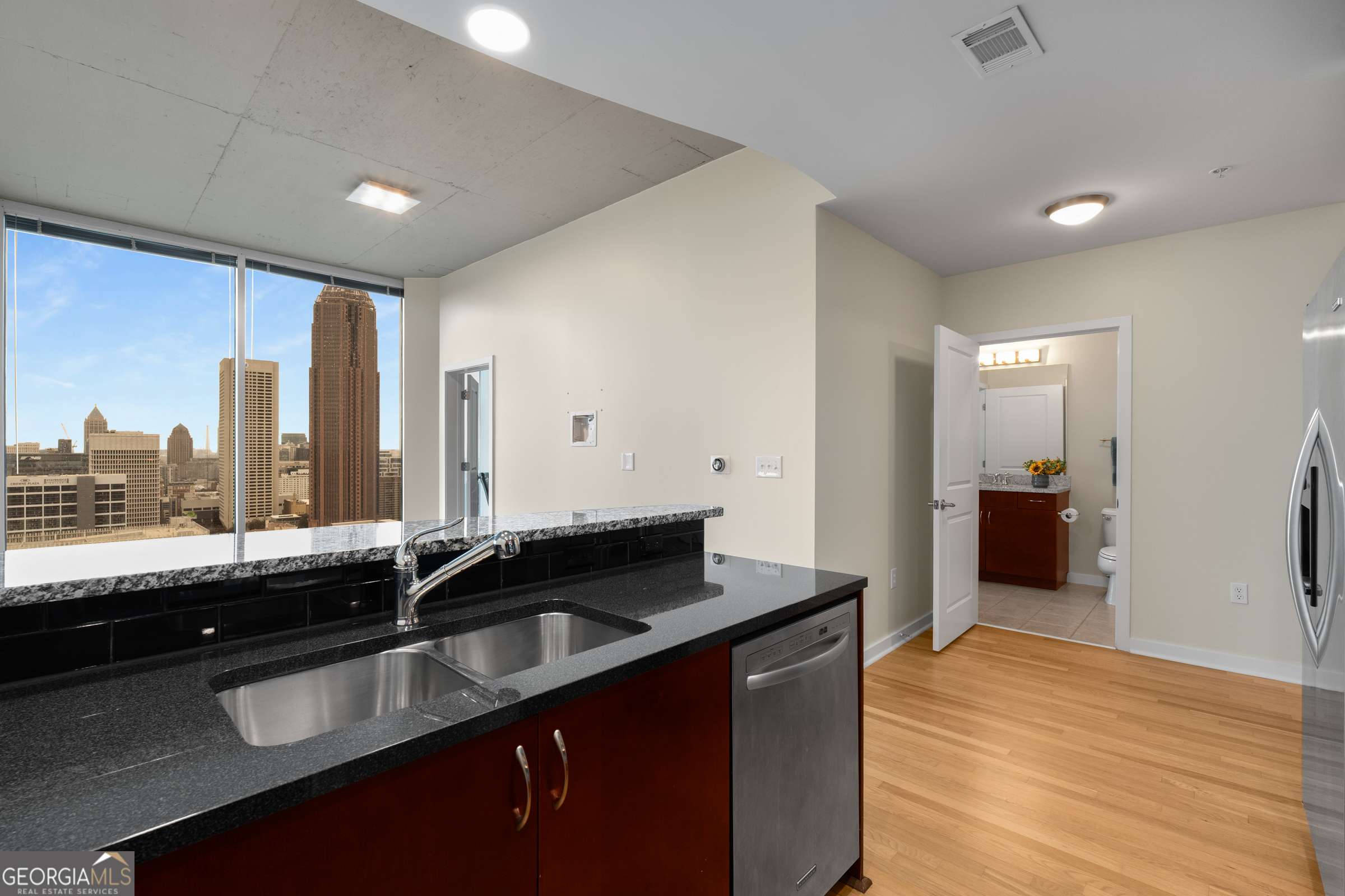 Atlanta, GA 30308,400 W Peachtree ST NW #3204