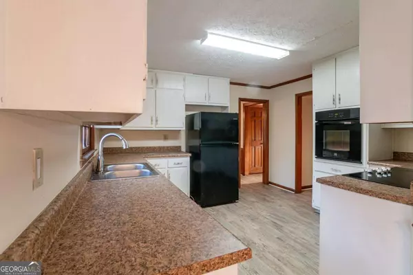 Tucker, GA 30084,895 Smoketree DR