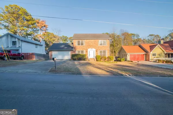 895 Smoketree DR, Tucker, GA 30084