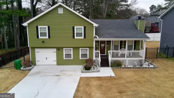 2102 Bedford CT, Lithonia, GA 30058