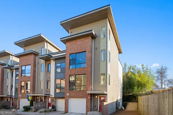 Atlanta, GA 30316,975 Moda DR