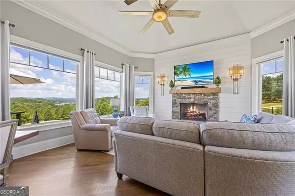 Toccoa, GA 30577,81 Lookout PT