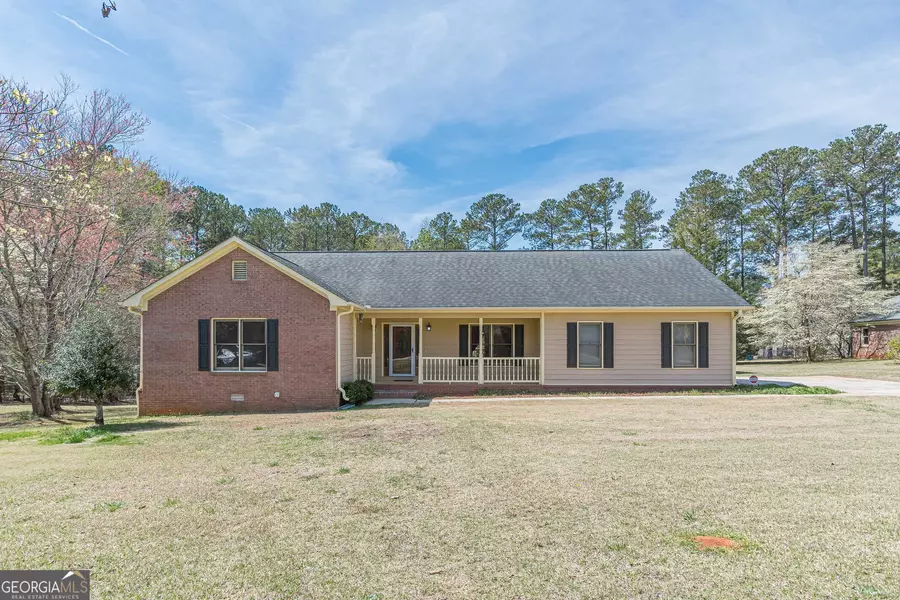 110 Eastfield CT, Mcdonough, GA 30252