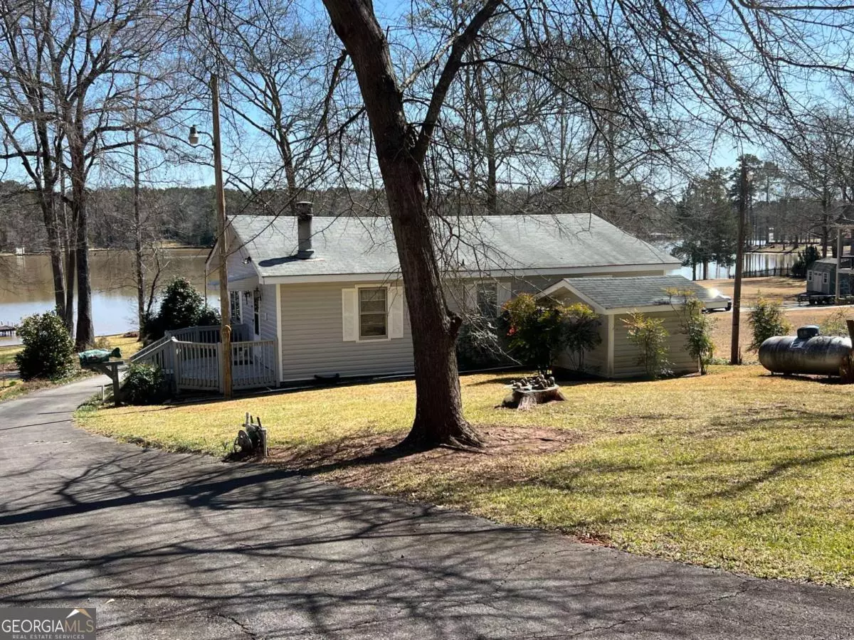 Eatonton, GA 31024,168 Oak LN