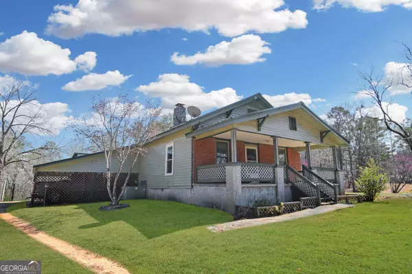 49 Thompson RD, Lagrange, GA 30240