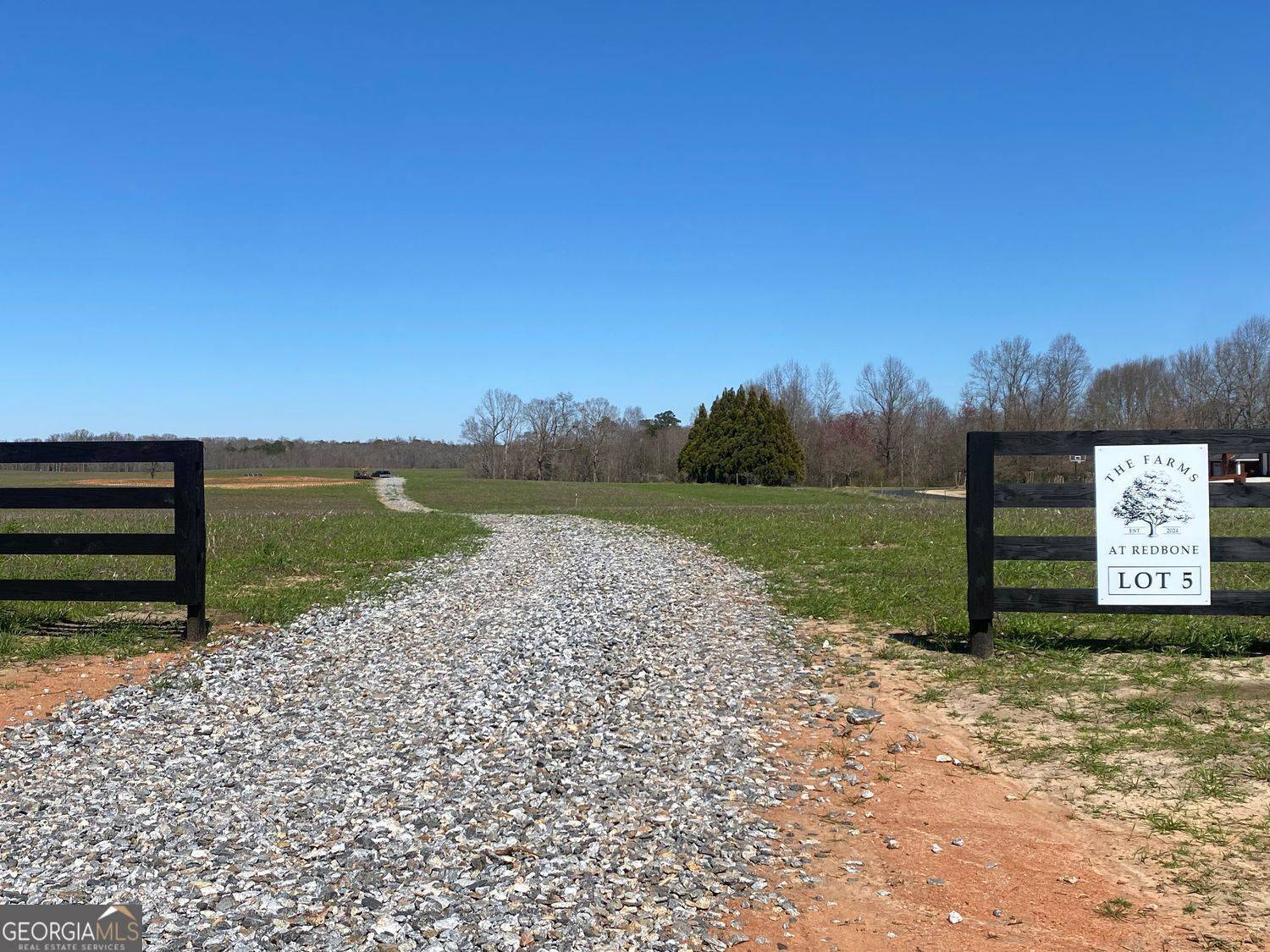 Barnesville, GA 30204,208 Comm House RD