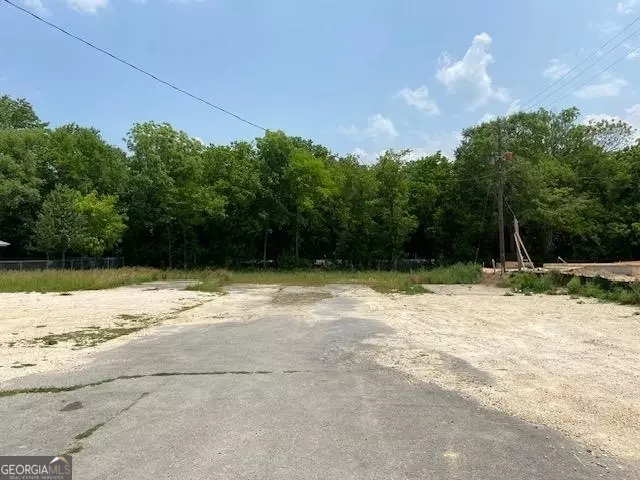 14 Favor ST, Summerville, GA 30747