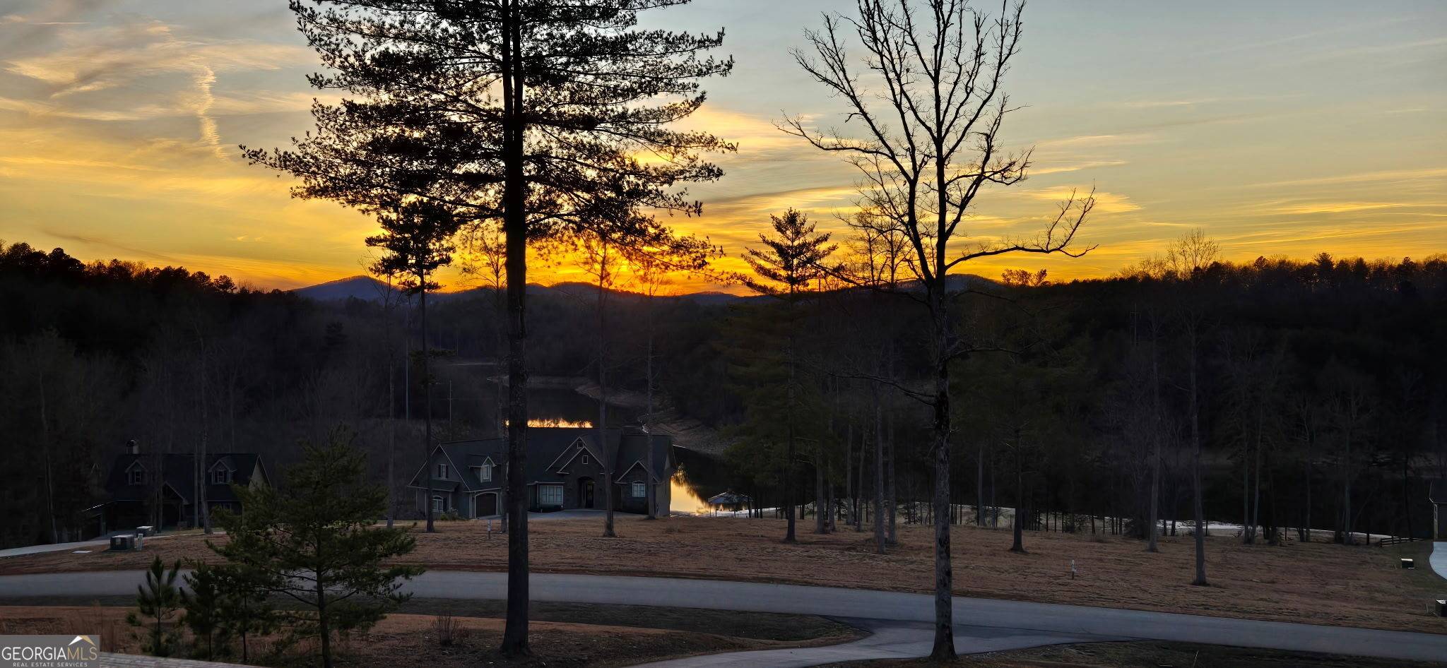 Blairsville, GA 30512,359 New Water WAY