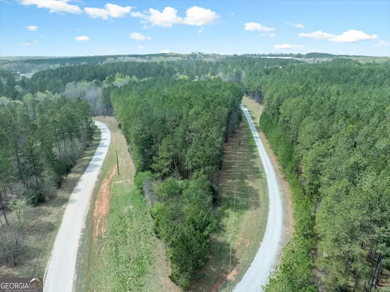 4 Hornets Bridge DR, Elberton, GA 30635