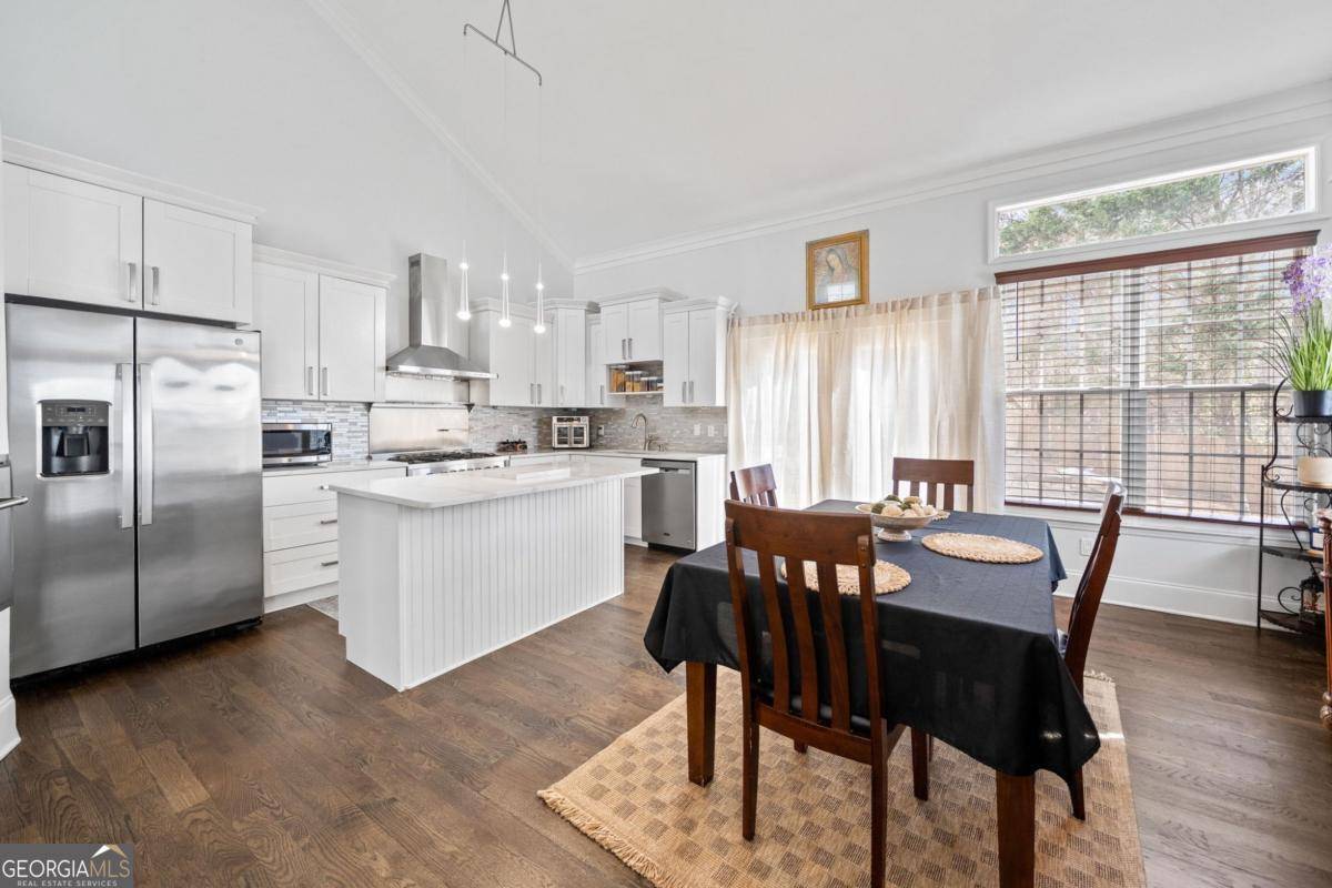 Marietta, GA 30066,2826 Cobb Place Manor CT