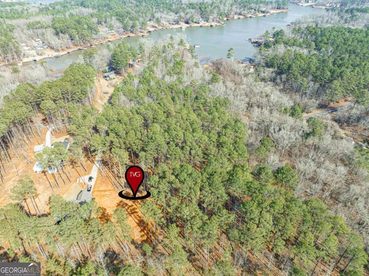 Eatonton, GA 31024,187 Crooked Creek Bay RD