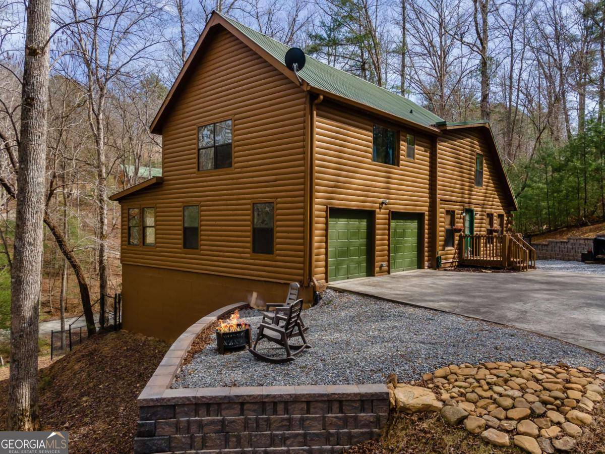 311 Ruby LN, Ellijay, GA 30540
