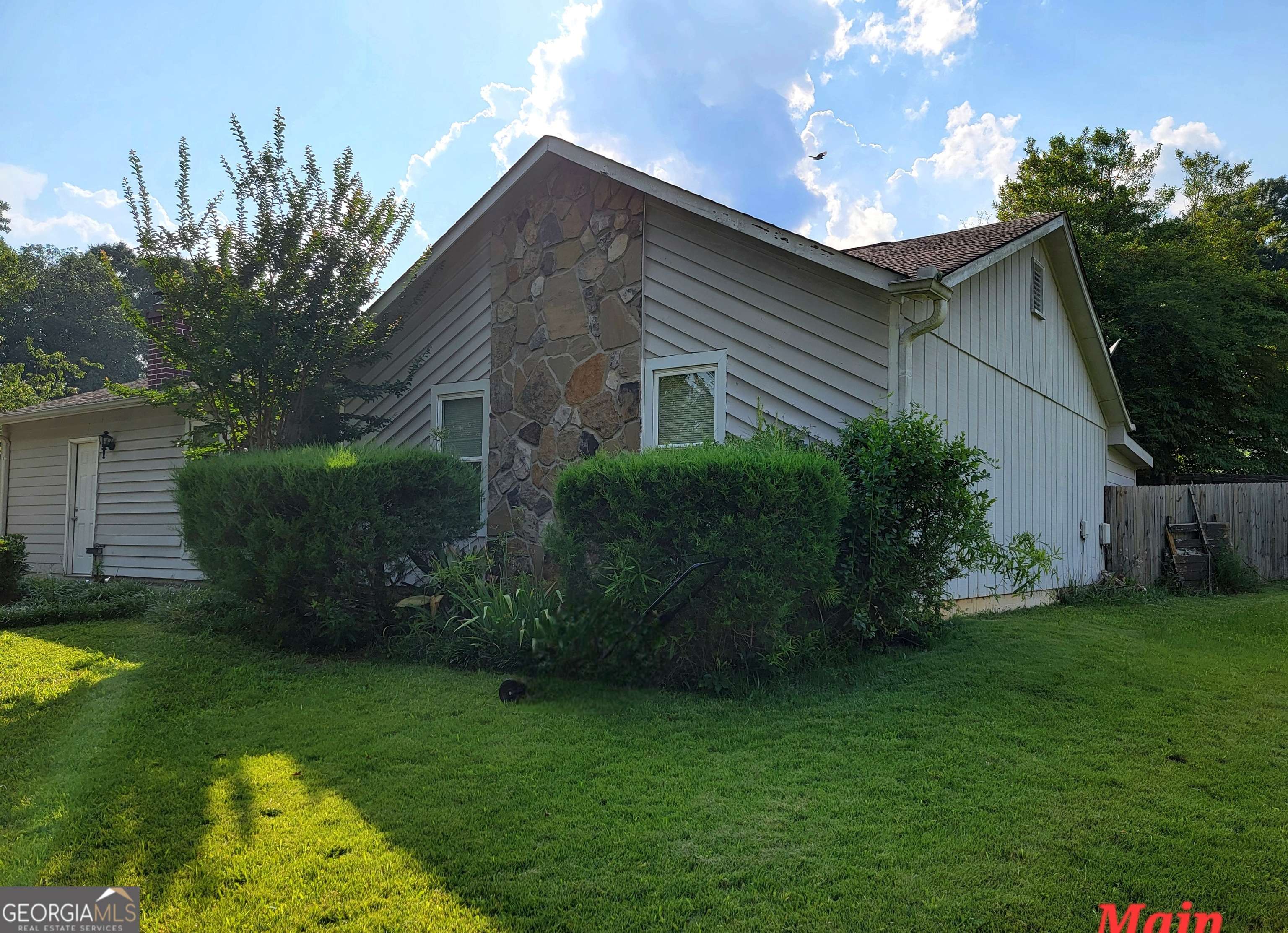 4906 Kellys Mill DR NW, Lilburn, GA 30047