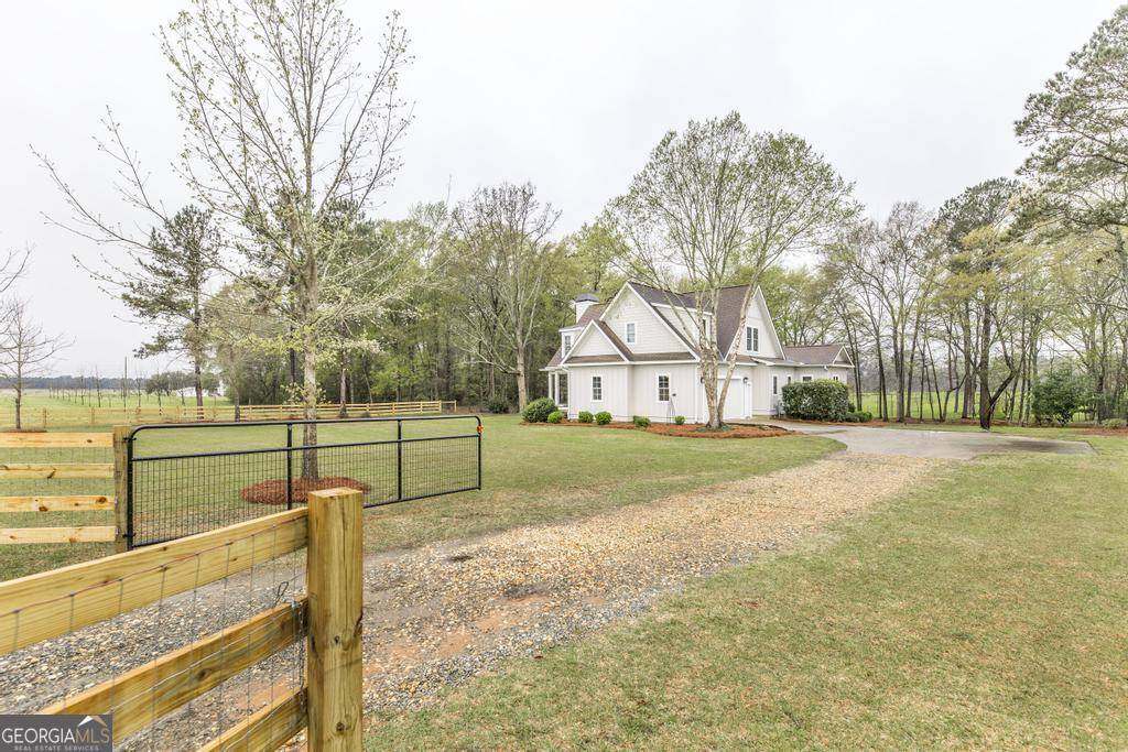 Hawkinsville, GA 31036,1610 Columbus HWY