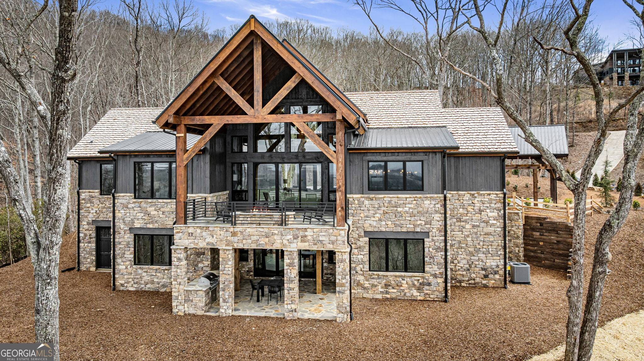 Mineral Bluff, GA 30559,899 Dana RD