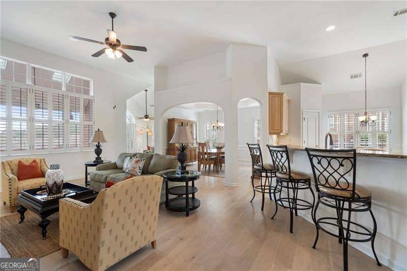 Woodstock, GA 30188,348 LAUREN LN