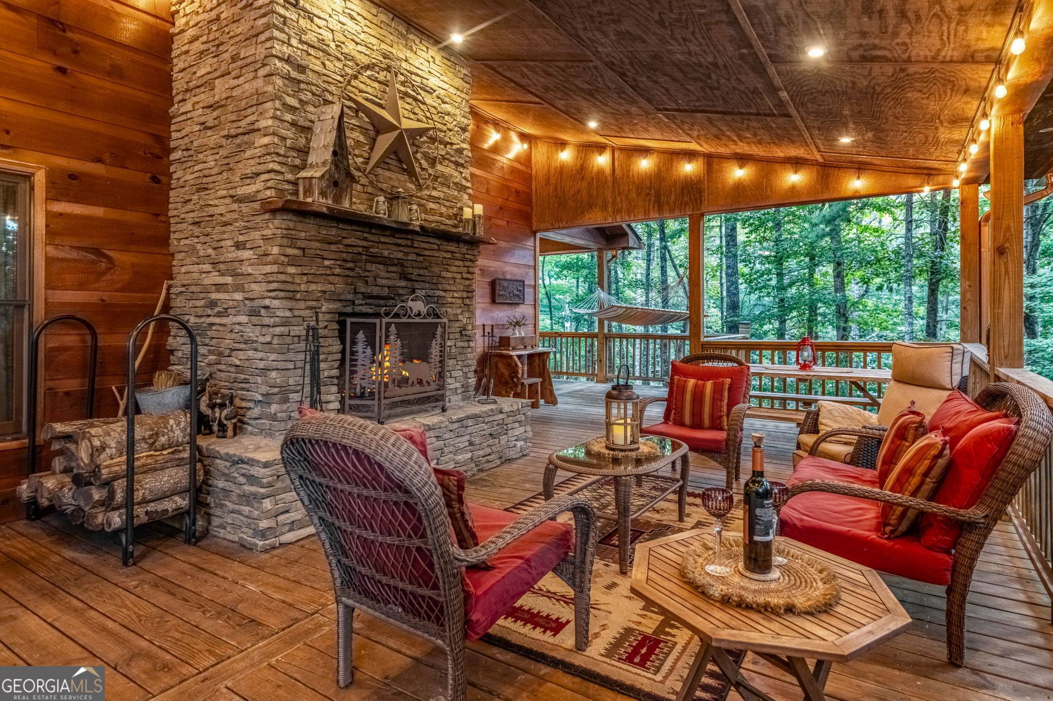 Blue Ridge, GA 30513,300 Ridgecrest DR