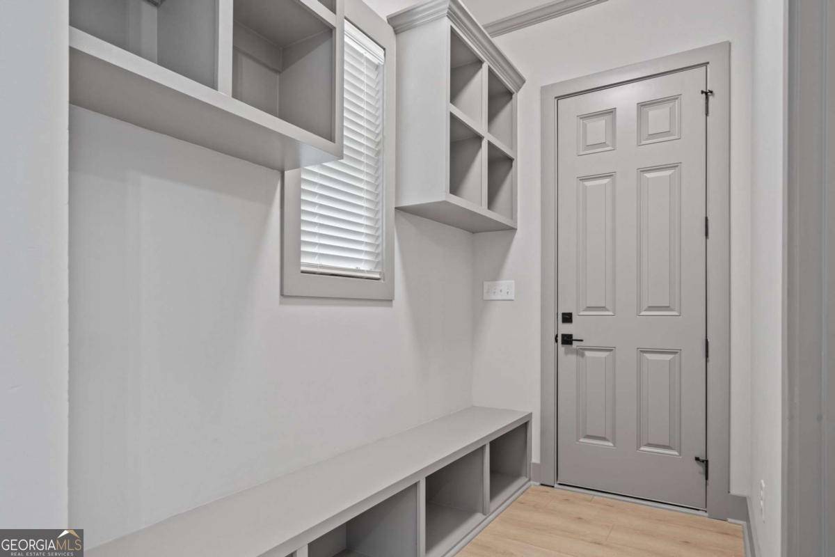 Gray, GA 31032,303 Tumbling Shoals CT