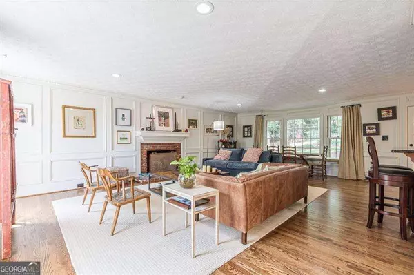 Dunwoody, GA 30338,5581 Stapleton DR