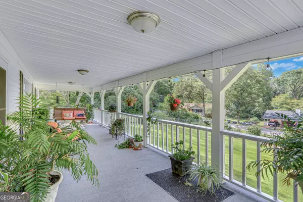 Lula, GA 30554,6016 Chattahoochee ST