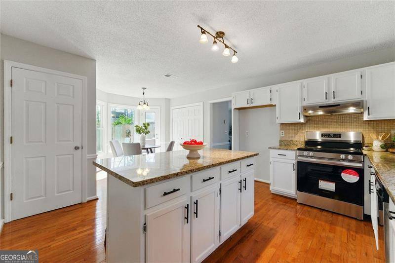 Kennesaw, GA 30144,216 TENNIS COURT LN NW