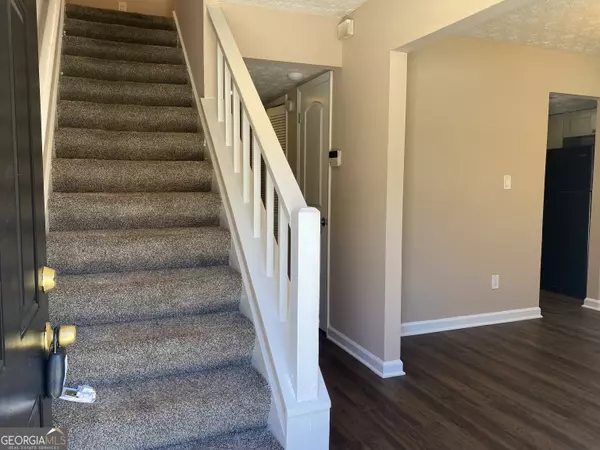 Riverdale, GA 30274,6527 River Park DR