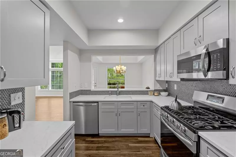 Atlanta, GA 30305,3636 Habersham RD #2208
