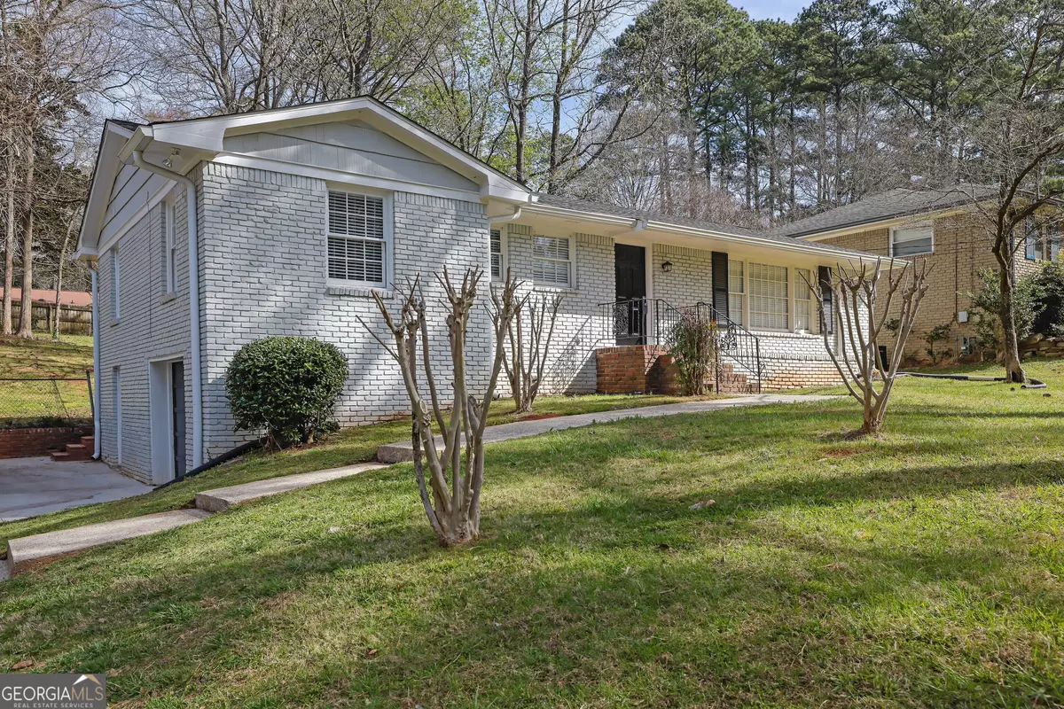 Stone Mountain, GA 30083,3532 Dial DR