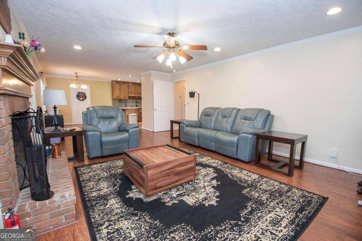 Lagrange, GA 30240,207 Lakeshore WAY